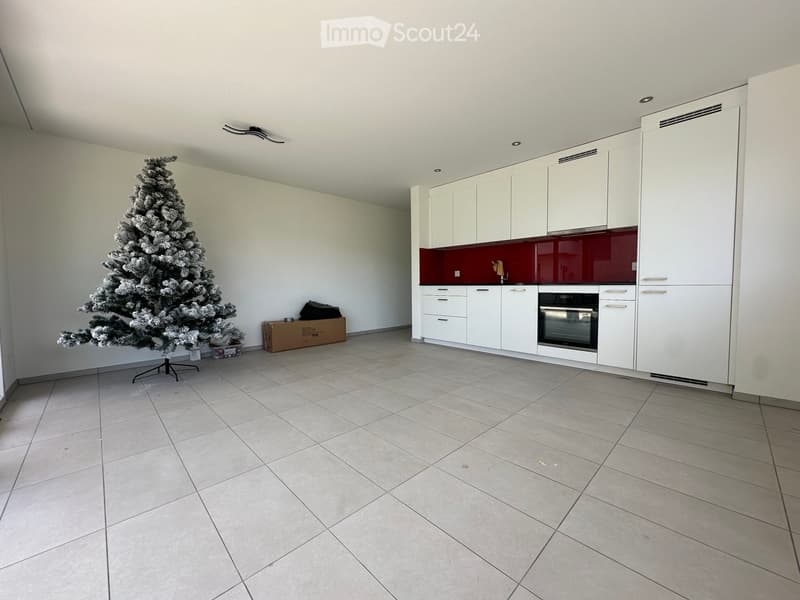 Moderne 2.5-Zimmer-Wohnung mit Gartensitzplatz (1)