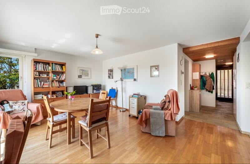 Sonnige 3.5 Zimmer-Terrassenwohnung mit Aaresicht (4)