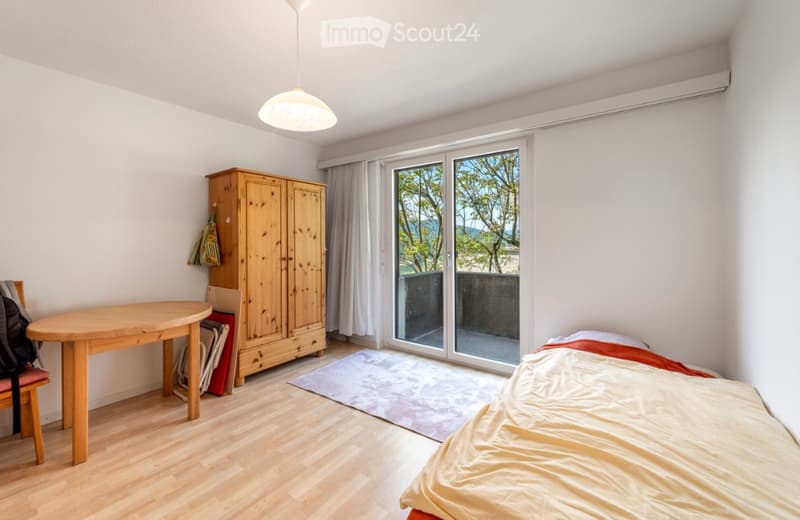 Sonnige 3.5 Zimmer-Terrassenwohnung mit Aaresicht (5)