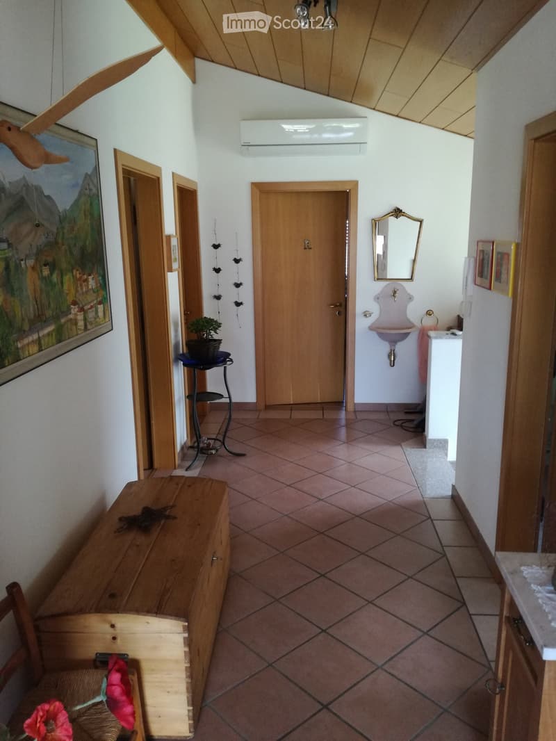 Affittiamo camera ammobiliata a Giubiasco (4)