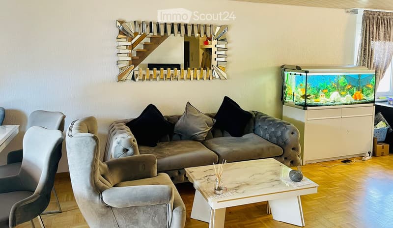 Sehr grosses und schönes ca. 26 qm WG-Zimmer ab SOFORT (4)