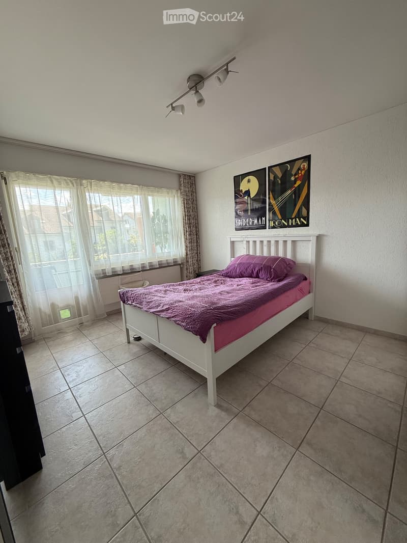 Grosszügige und helle 3.5-Zimmer-Wohnung in Zufikon (4)
