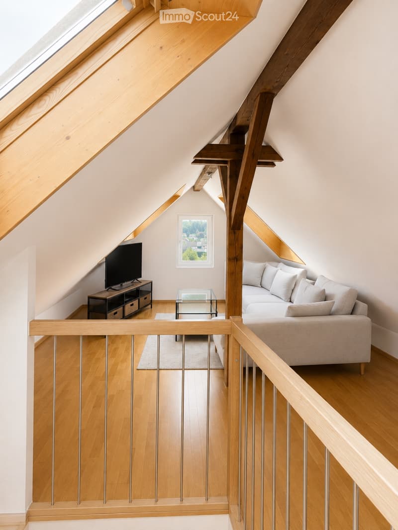 Sonnige 4-Z. Maisonette Dachwohnung (4)