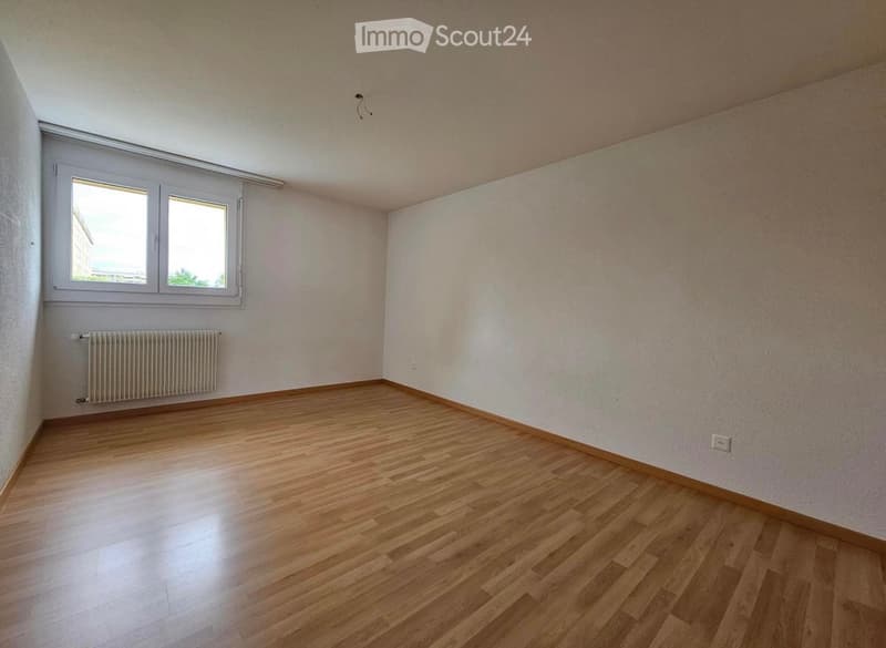 Helle 3.5 Zimmer-Wohnung (3)