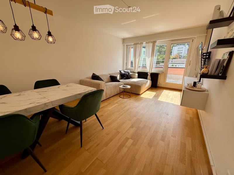Helle 2-Zimmer Attikawohnung in Wabern (2)