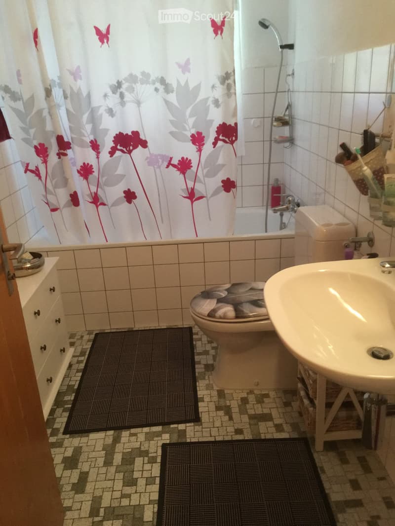 Möbliertes Einzelzimmer oder Zweierzimmer zu Vermieten (4)