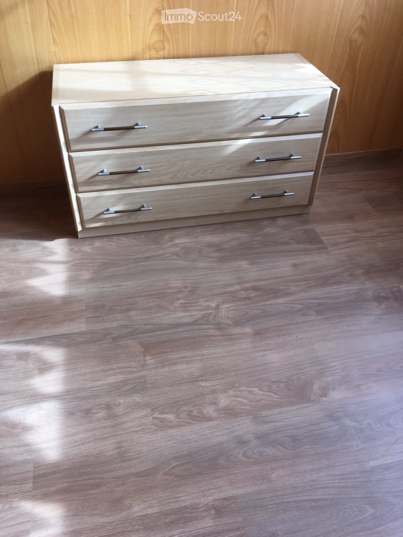 Möbliertes Einzelzimmer oder Zweierzimmer zu Vermieten (2)