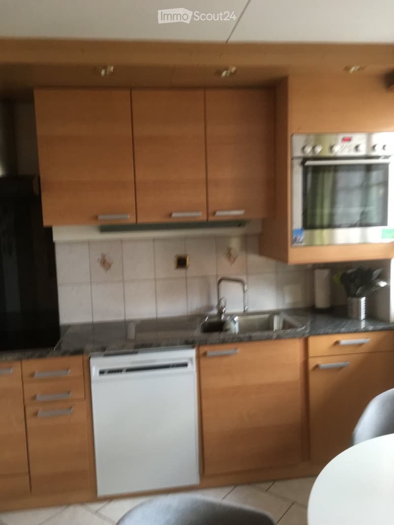 Möbliertes Einzelzimmer oder Zweierzimmer zu Vermieten (3)