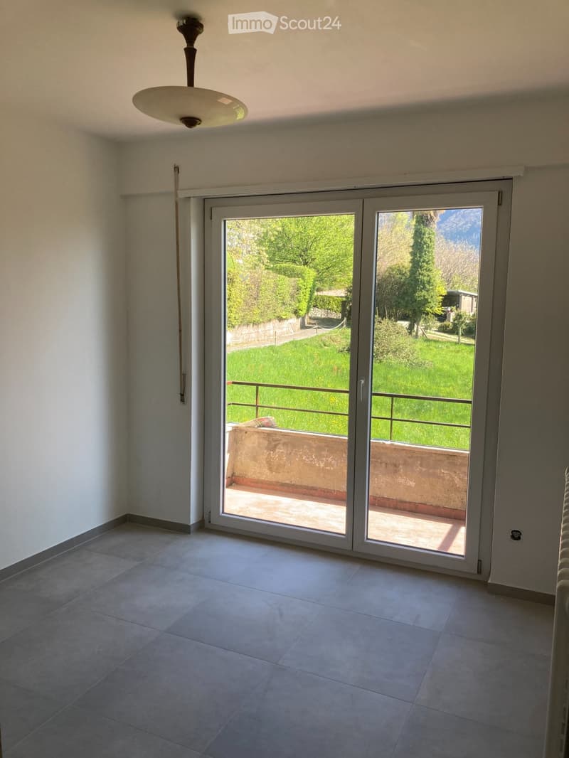 Appartamento in casa bifamiliare, con giardino uso esclusivo (3)