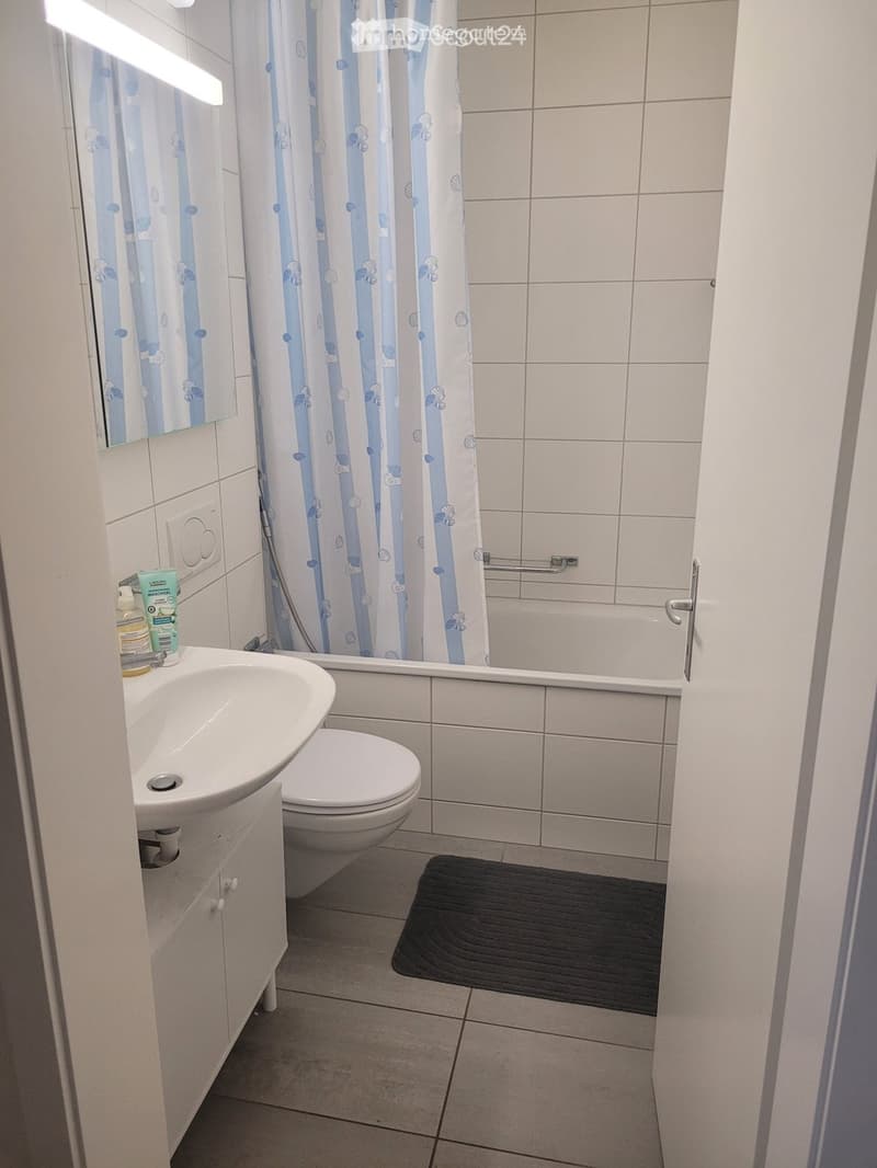 Shared Room for women only (5)