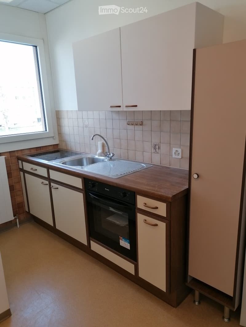 Wohnen Einzelzimmer in WG-Büro (3)