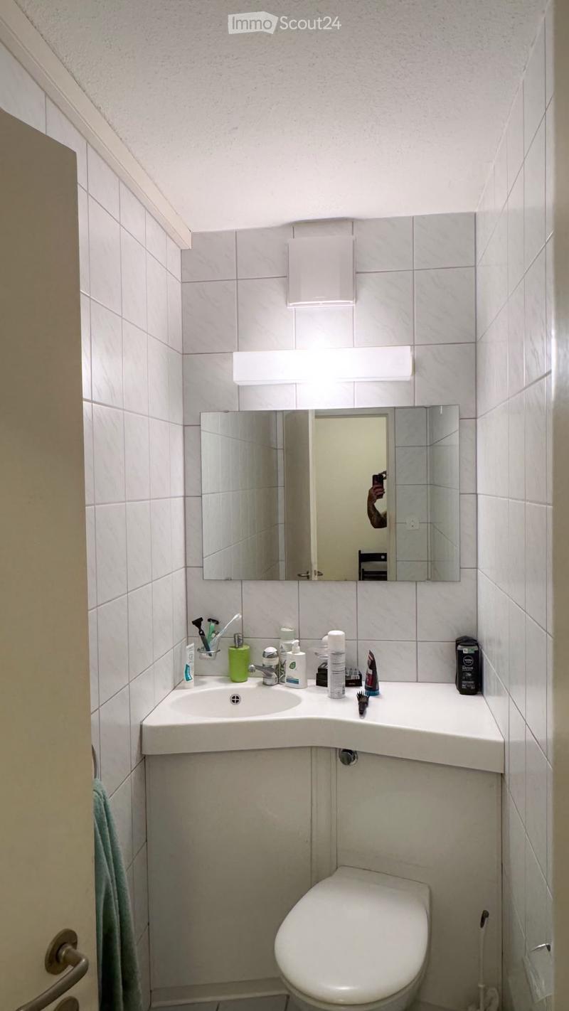 Zimmer in einer 5.5-Zimmer-Wohnung in Dübendorf zu vermieten (4)