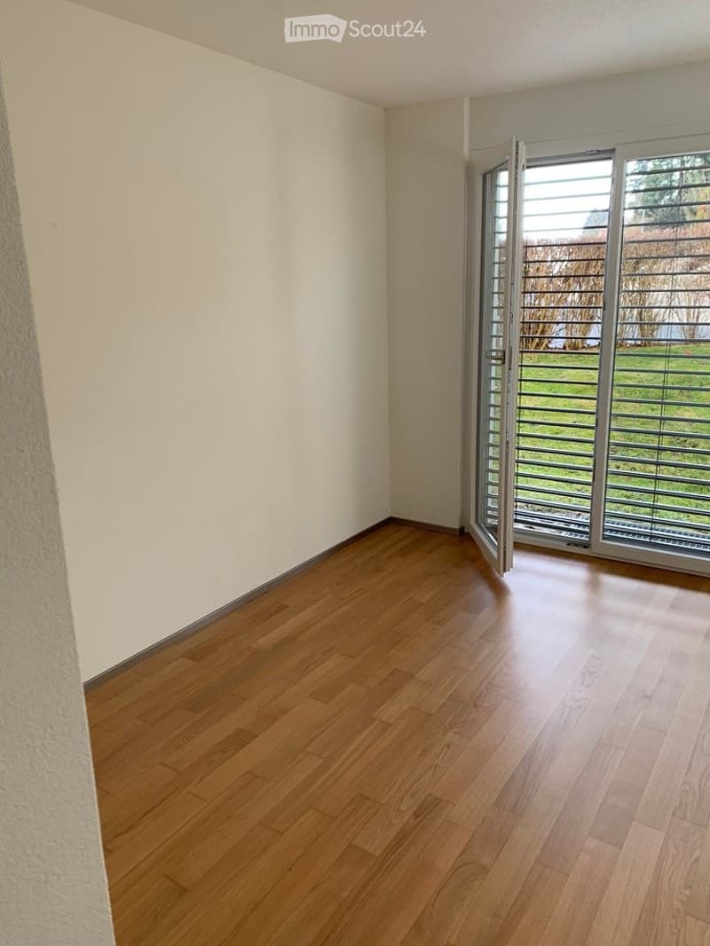 RESERVIERT - Schöne 3.5 Zi-Wohnung im Parterre (7)