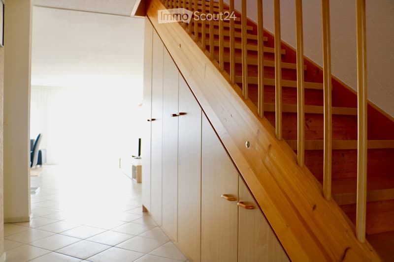 5.5 Zimmer Maisonette Wohnung, mit Innenhof und Vorplatz (3)