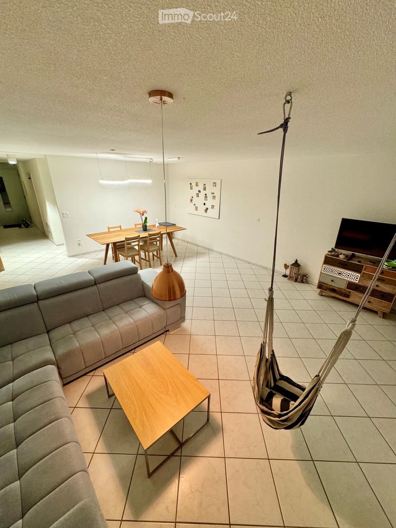 5.5 Zimmer Maisonette Wohnung, mit Innenhof und Vorplatz (4)