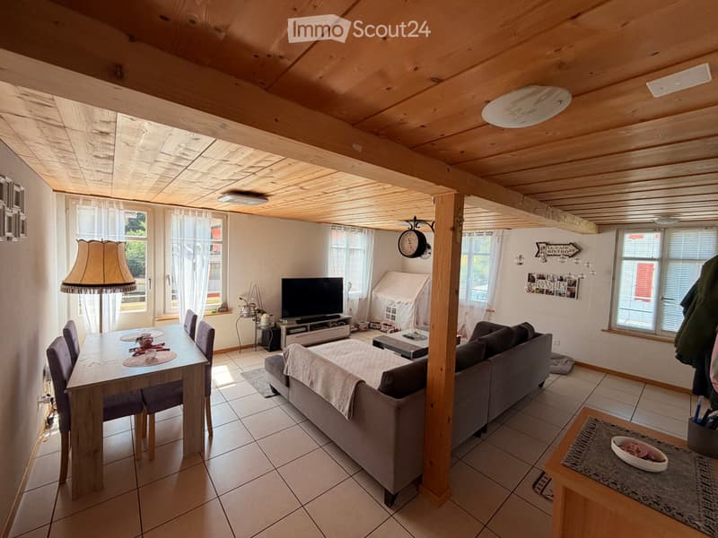 3.5-Zimmer Wohnung in Necker mit Balkon (1)