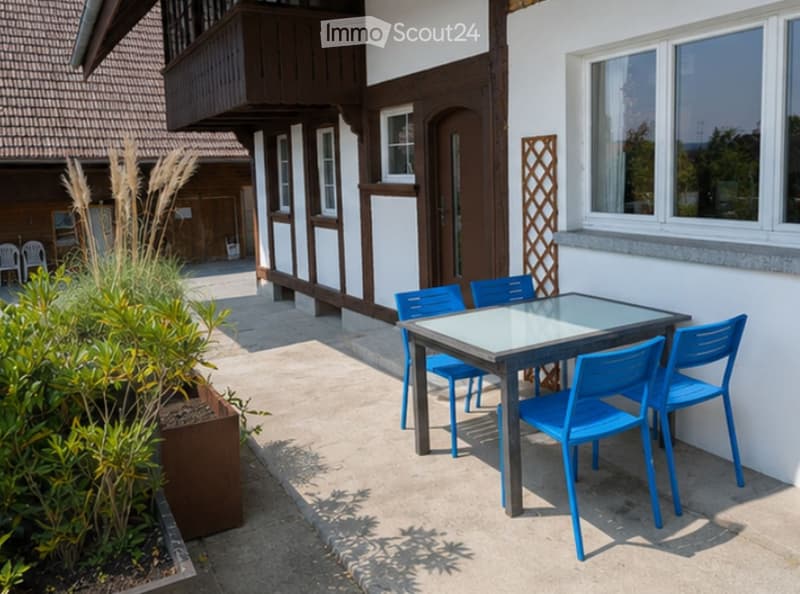 5-Zi.-Wohnung mit gedeckter Terrasse & Parkmöglichkeit (1)