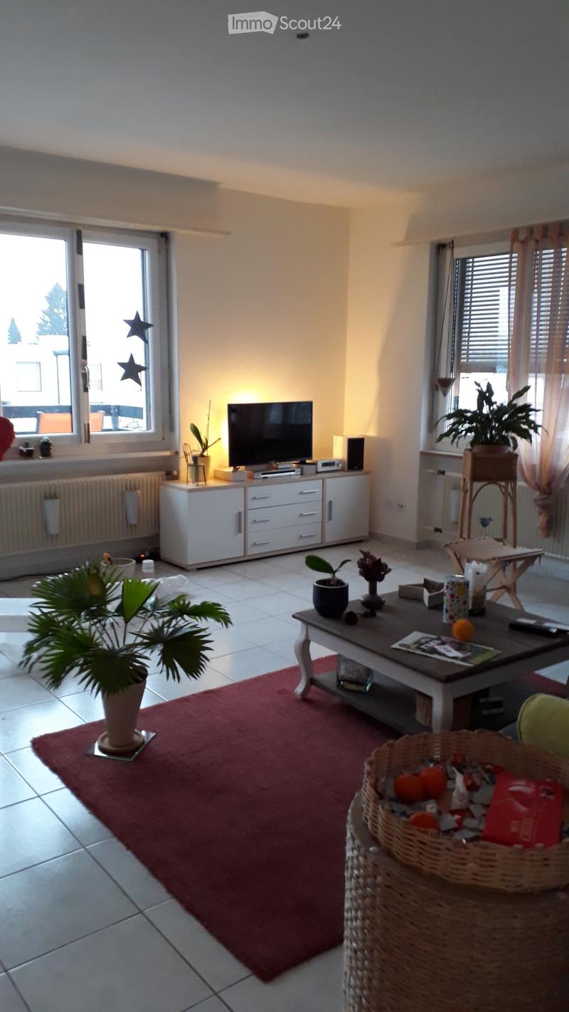 Günstige 3 Zimmer Wohnung zu vermieten (1)