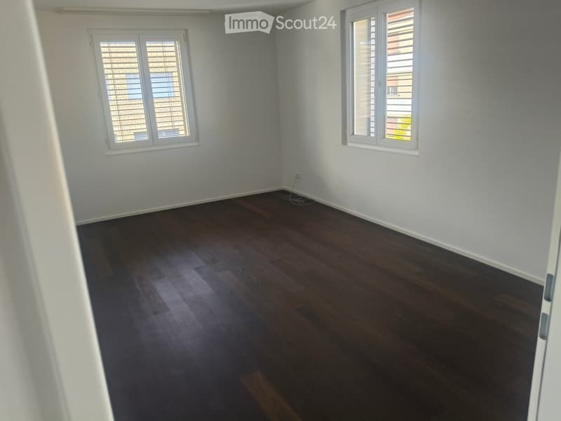 schöne 3.5 Zimmer Wohnung (4)