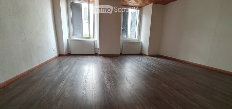 Appartement 4.1/2 chambres 115m2 à louer 965 Fr + 155 Fr (5)