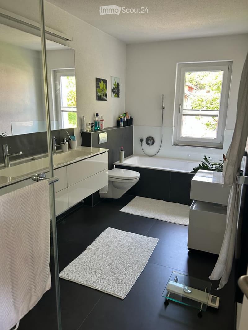 4.5-Zimmer REFH an zentraler und ruhiger Lage (4)
