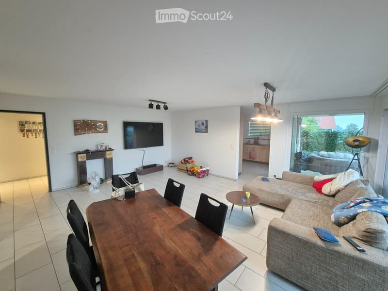 5 1/2 Zimmer-Wohnung mit grossem Balkon (1)