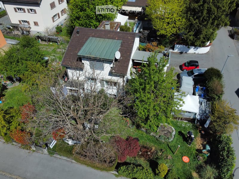 2.5 Zimmer Wohnung in 2 Familien Haus in ruhiger Lage. (1)