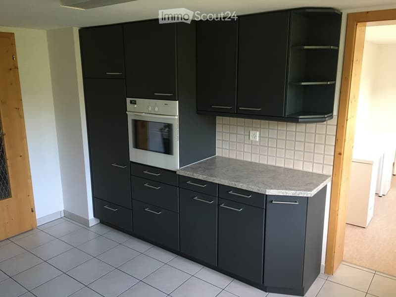 Schöne grosse Wohnung 5.5 Zimmer - 2.OG ausserhalb Flawil (2)