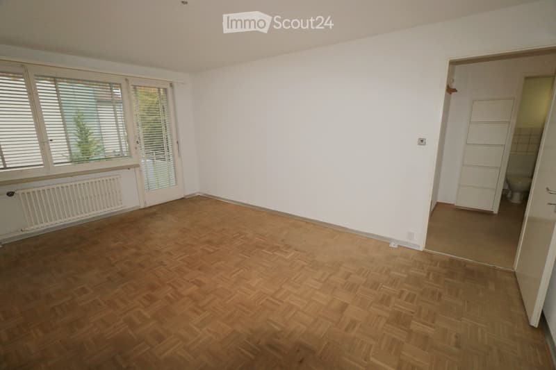 In Thun 2 1/2 Zi.-Wohnung für 1350.-pro Mt. (INKLUSIVE NK!) (3)