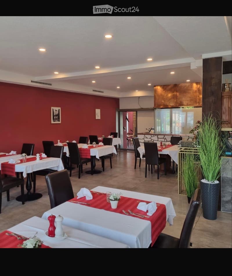 Haus mit Restaurant und Bar zu vermieten (4)