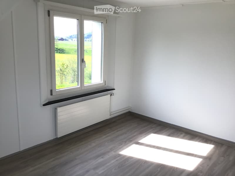 Helle 4-Zimmer Wohnung im 2. Stock am Dorfrand Nähe Bahnhof (5)