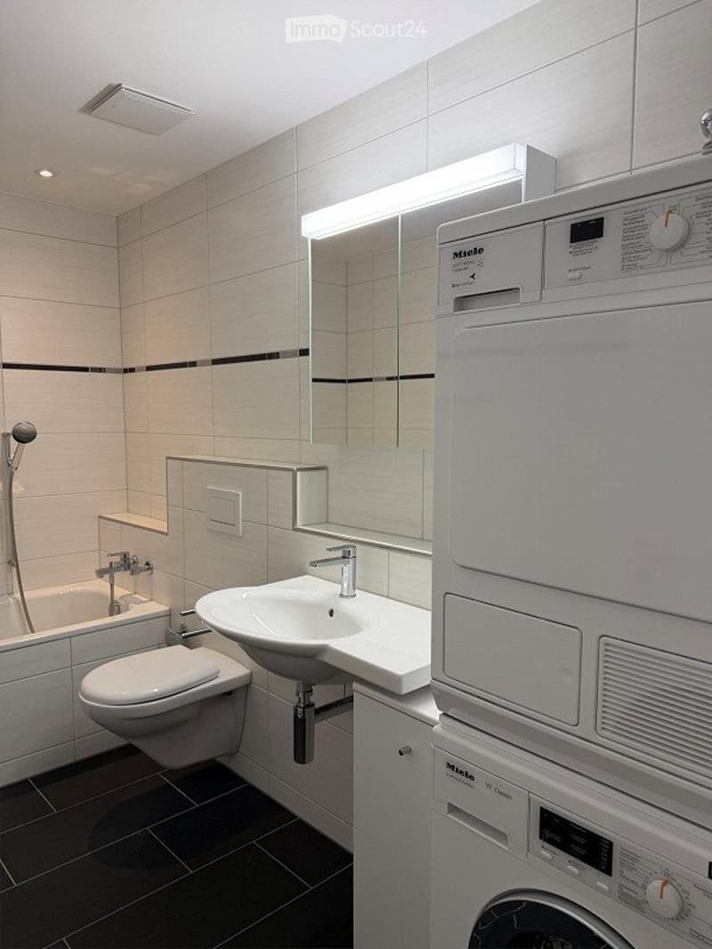 Moderne 5.5 Wohnung im Eigentumsstandard (4)