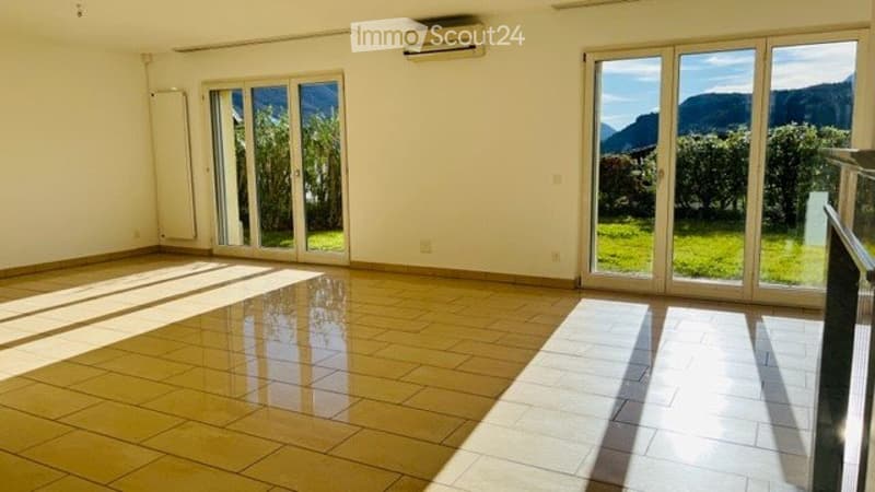 Splendido appartamento con giardino (6)