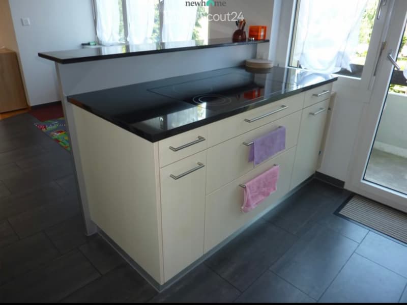 4-Zimmer-Wohnung mit grossem Wintergarten zu vermieten (4)