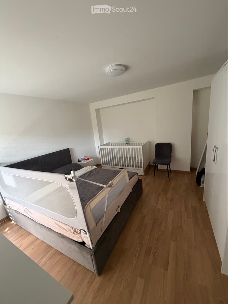 Attraktive 2,5-Zimmer-Wohnung mit grossem Wohnzimmer (4)