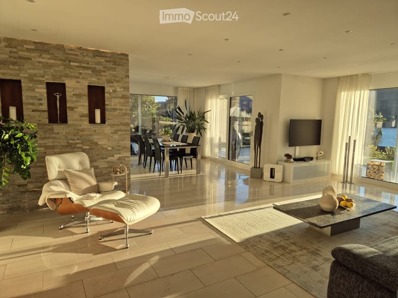 4.5 Room Apartment, 160m2, Lakeview, Pool, 2 Garage Parkings (5)