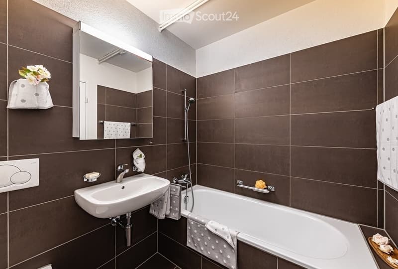 Helle 3.5-Zimmer-Wohnung mit grosser Loggia & PP in Muri AG (4)