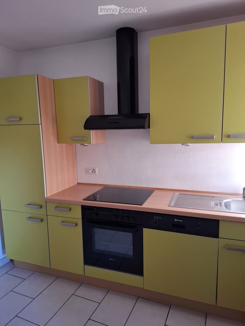 Casa nucleo con corte e giardino (2)