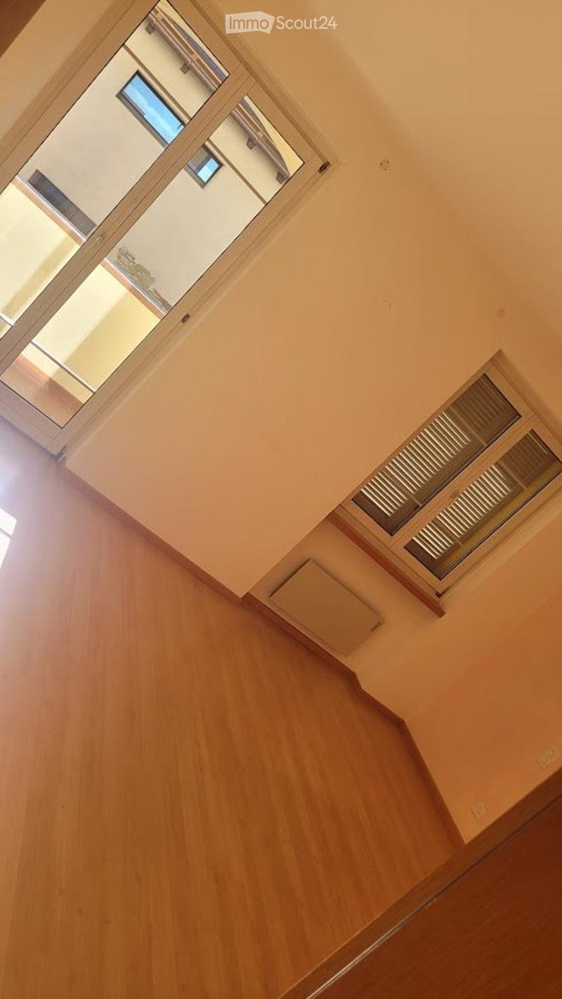 Affittasi AGRA luminoso 4.5 locali (5)