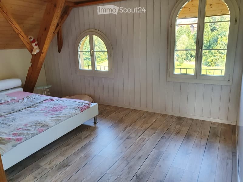 Charmante und wunderschöne Dachwohnung (5)