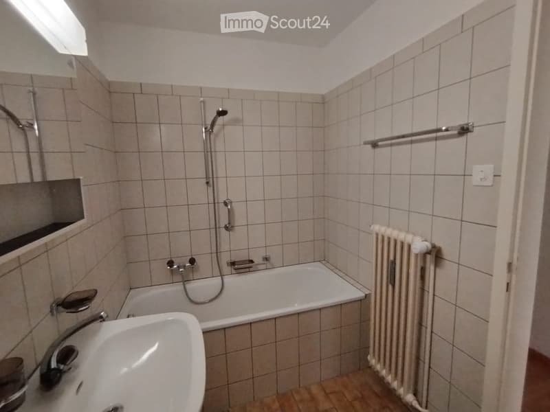 Wohnung zu vermieten (2)