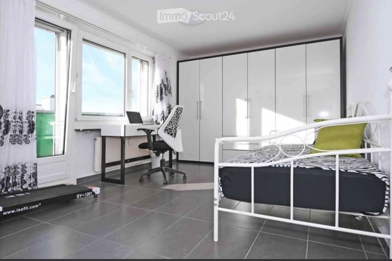 4-Zimmer-Wohnung mit Wintergarten und Terrasse in Pratteln (3)