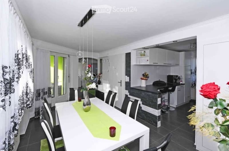 4-Zimmer-Wohnung mit Wintergarten und Terrasse in Pratteln (2)