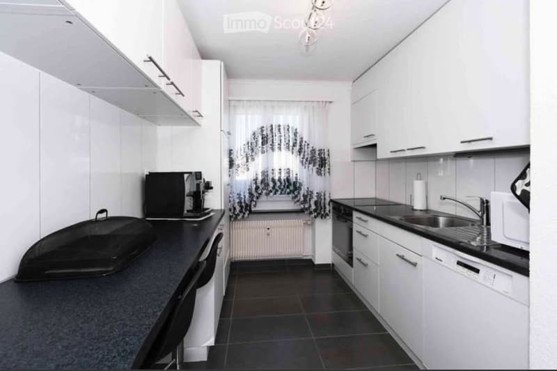 4-Zimmer-Wohnung mit Wintergarten und Terrasse in Pratteln (4)