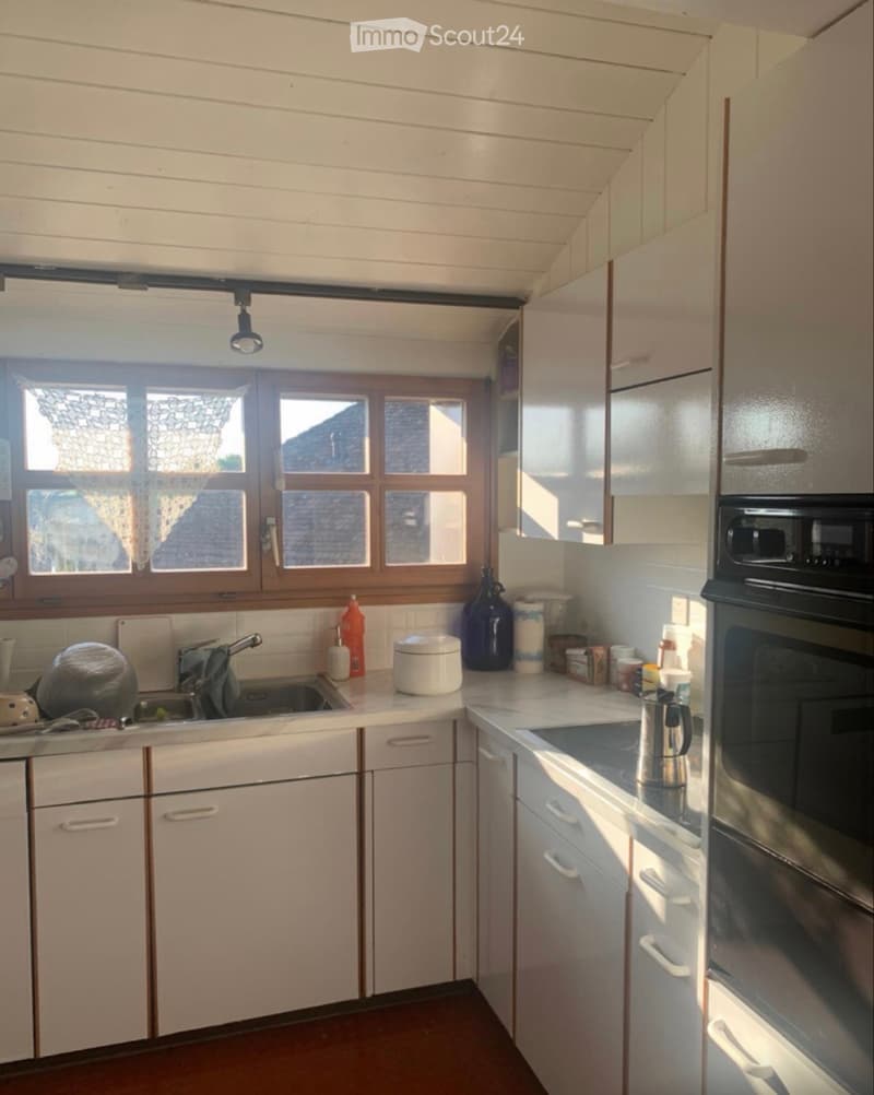Ruhige & gemütliche Dachwohnung in naturnaher Lage, nahe BE (4)