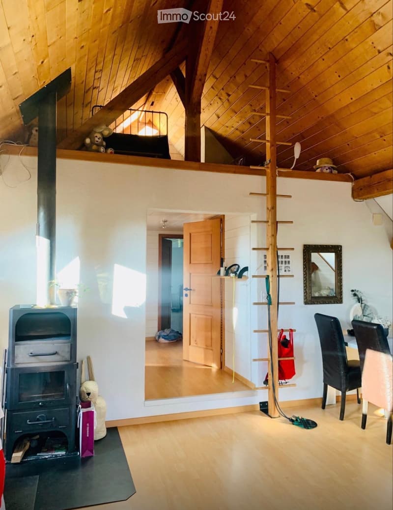 Ruhige & gemütliche Dachwohnung in naturnaher Lage, nahe BE (2)