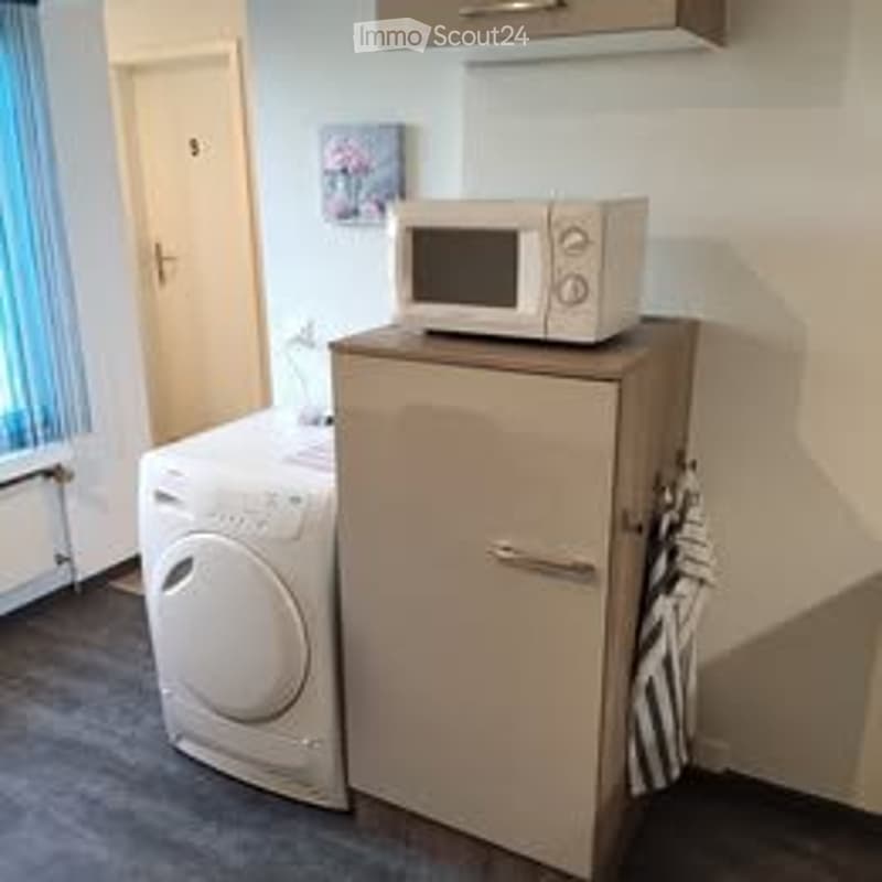 Möbliertes Zimmer (4)
