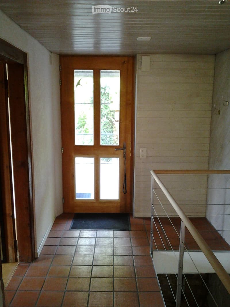 3.5 Zimmer Parterre Wohnung mit Charme (2)