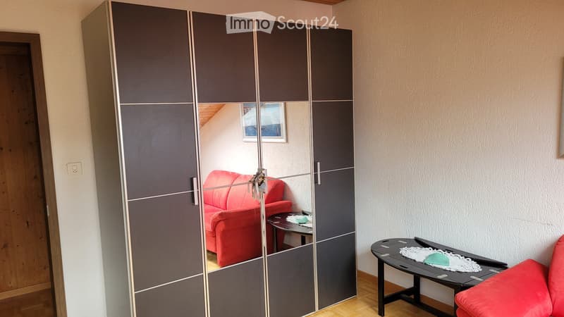 Sehr schönes und voll-möbliertes WG-Zimmer (4)