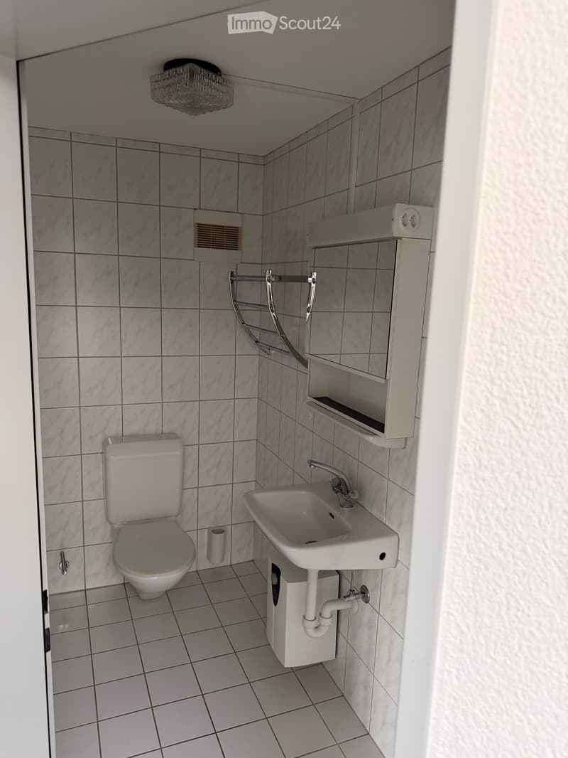 2 gr. Zimmer (in WG) (2)